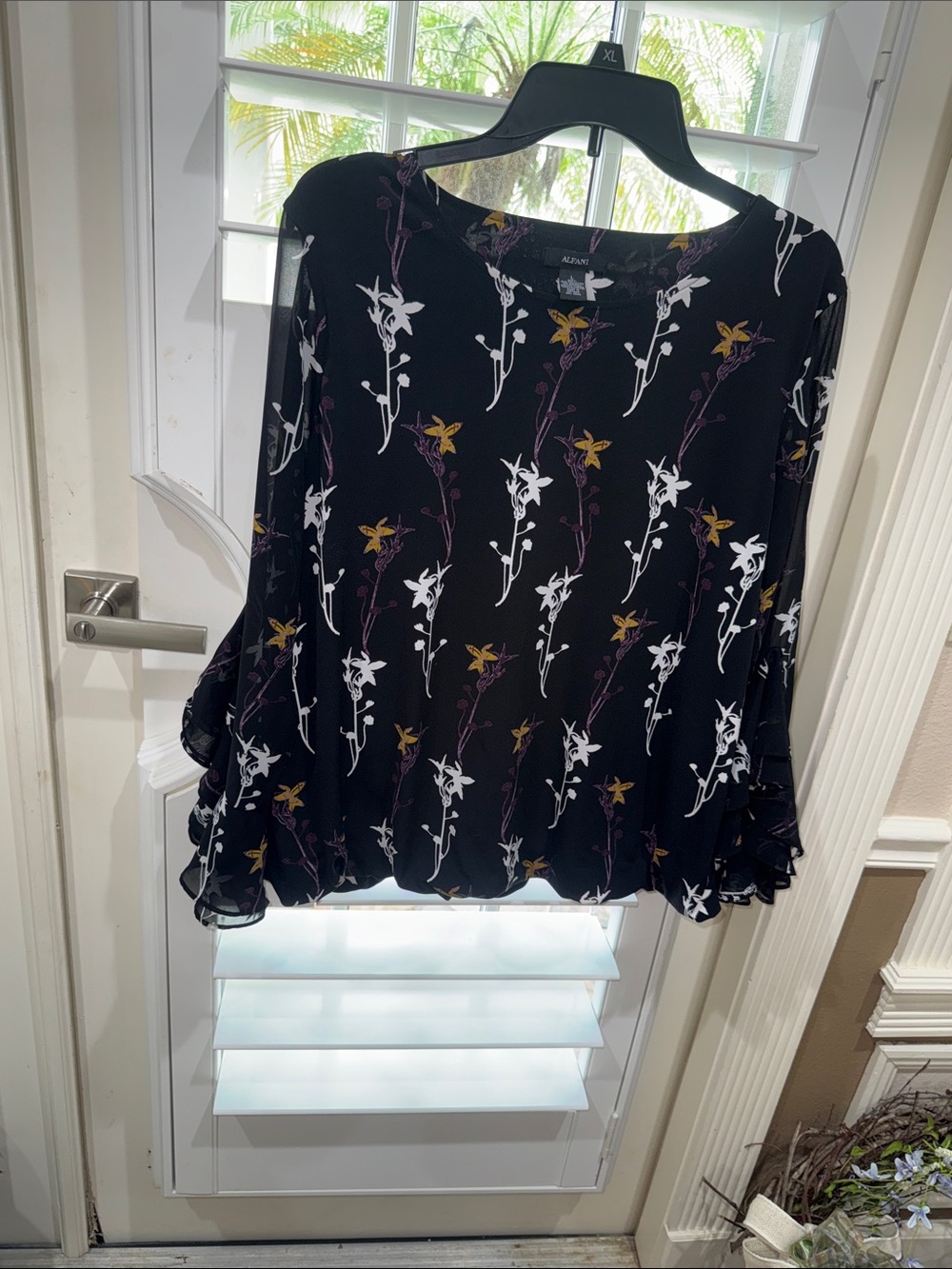 Alfani Black Floral Ruffle-Sleeve Blouse